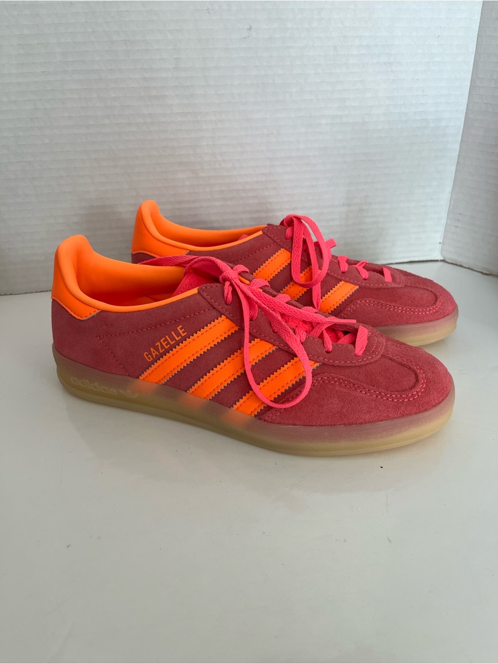 Adidas Gazelle Indoor Lucid Pink Orange Gum Sneakers Size 6 NWOT - Picture 4 of 10